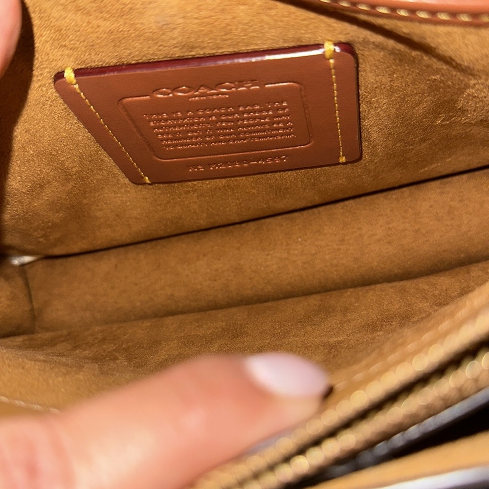 Coach Ivory Leather Top Handle w/two additional straps and dust bag. - Picture 12 of 14